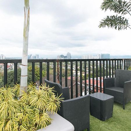 Reddoorz Plus At Canley Residential Pasig City Екстер'єр фото