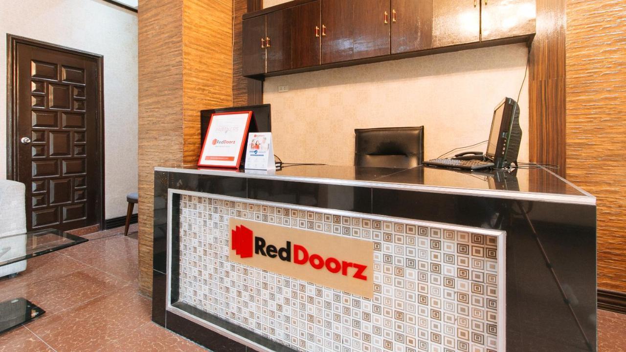 Reddoorz Plus At Canley Residential Pasig City Екстер'єр фото