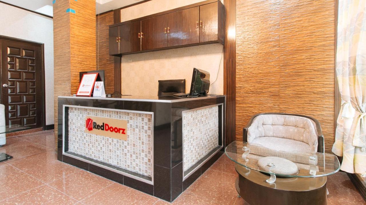 Reddoorz Plus At Canley Residential Pasig City Екстер'єр фото