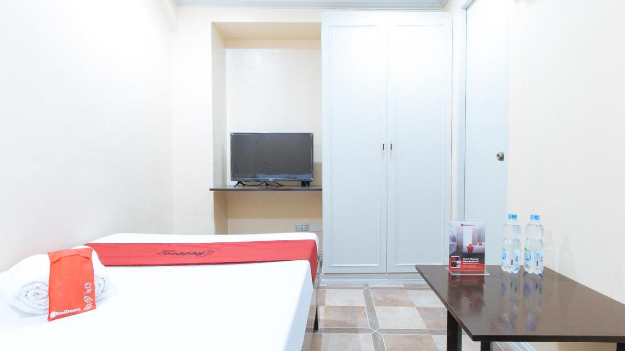 Reddoorz Plus At Canley Residential Pasig City Екстер'єр фото