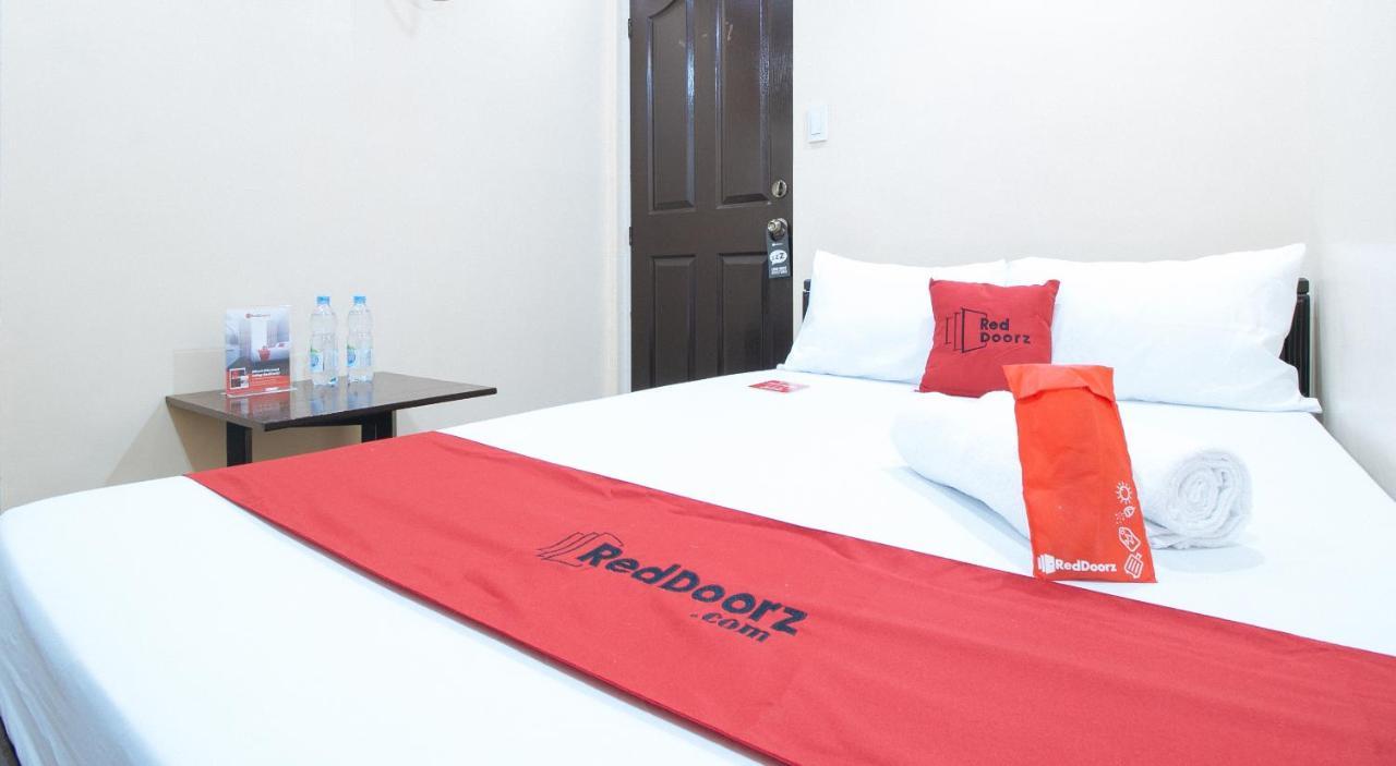 Reddoorz Plus At Canley Residential Pasig City Екстер'єр фото