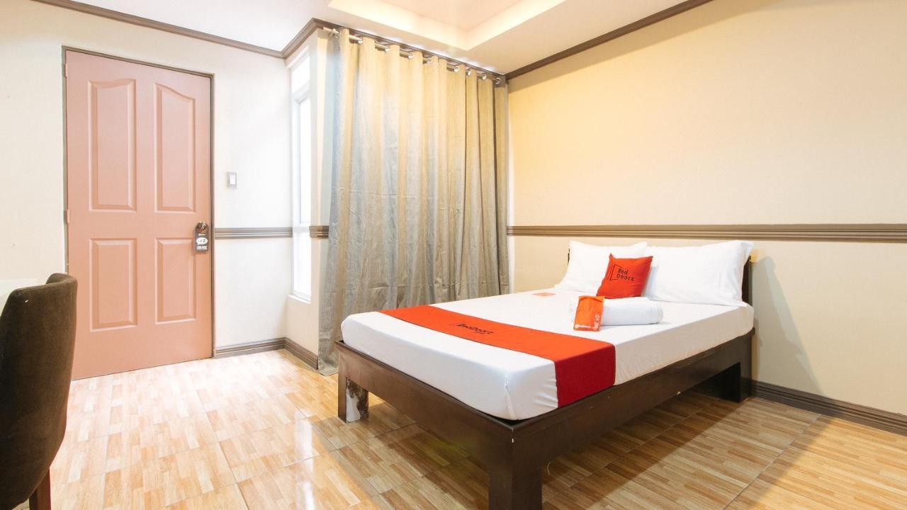 Reddoorz Plus At Canley Residential Pasig City Екстер'єр фото