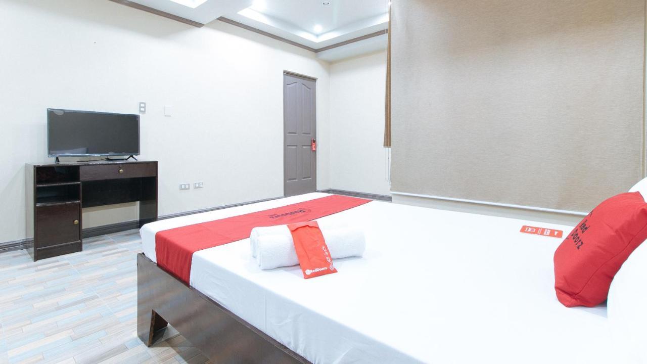 Reddoorz Plus At Canley Residential Pasig City Екстер'єр фото