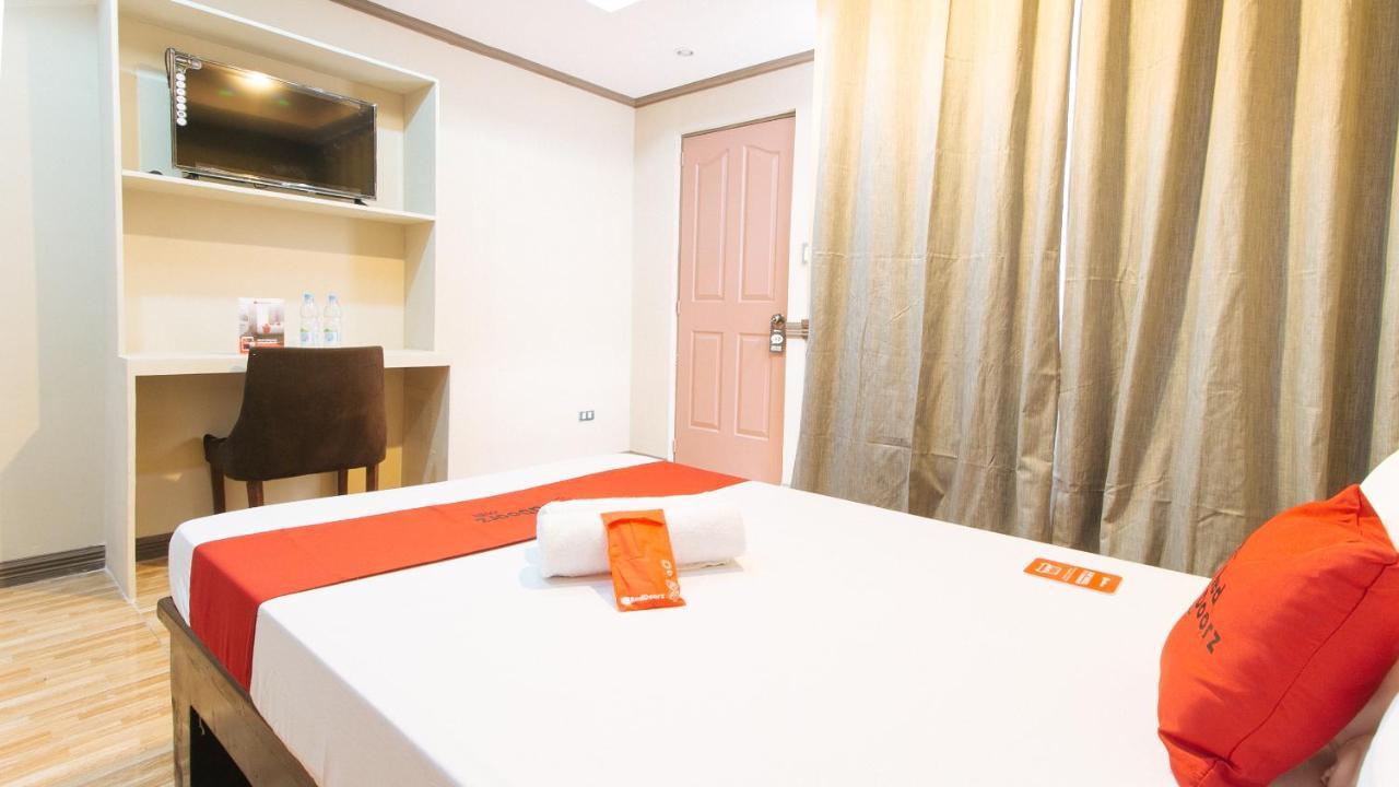 Reddoorz Plus At Canley Residential Pasig City Екстер'єр фото