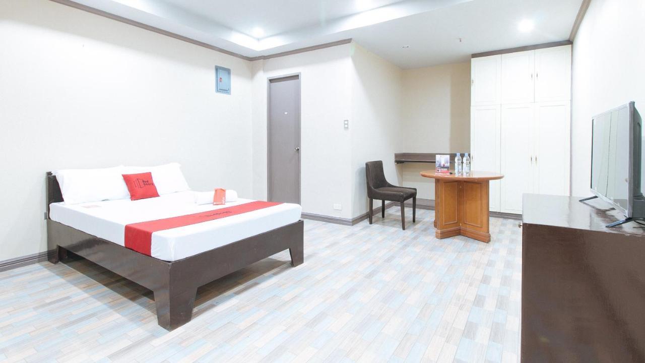Reddoorz Plus At Canley Residential Pasig City Екстер'єр фото
