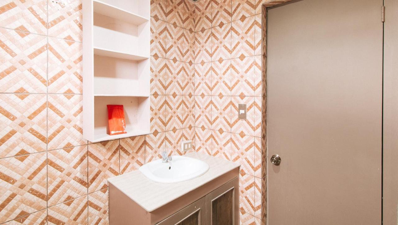 Reddoorz Plus At Canley Residential Pasig City Екстер'єр фото