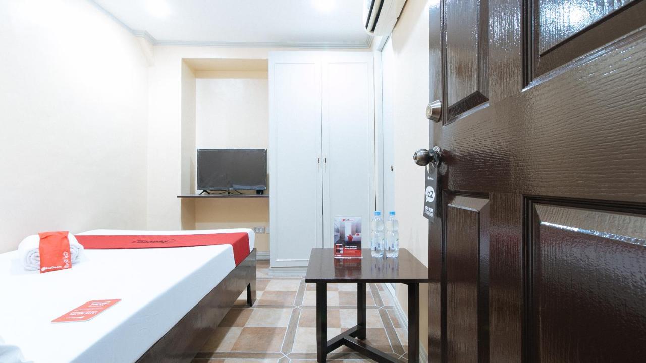 Reddoorz Plus At Canley Residential Pasig City Екстер'єр фото