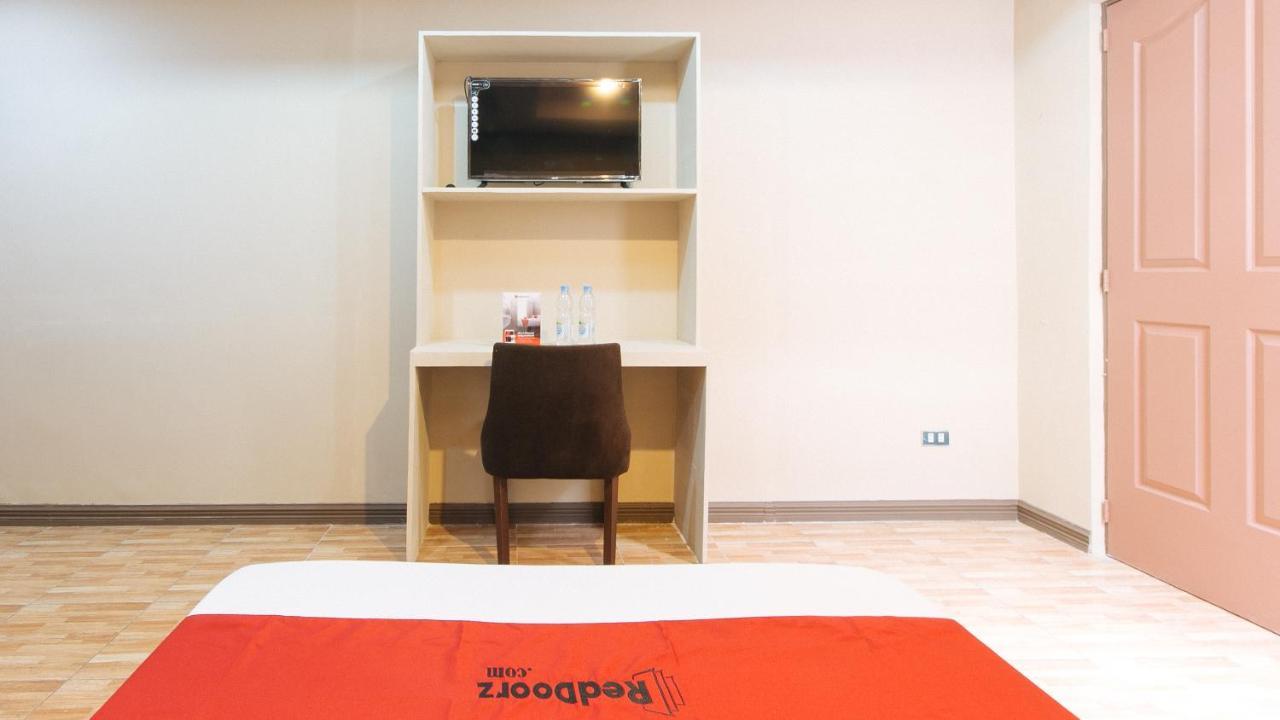 Reddoorz Plus At Canley Residential Pasig City Екстер'єр фото